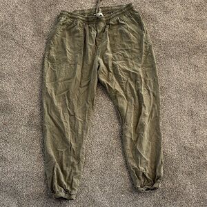 Women’s Olive Green Casual Pants- Thread and Supply